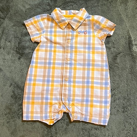 BABY CLOTHES  8-Piece Set - Picture 2 of 4